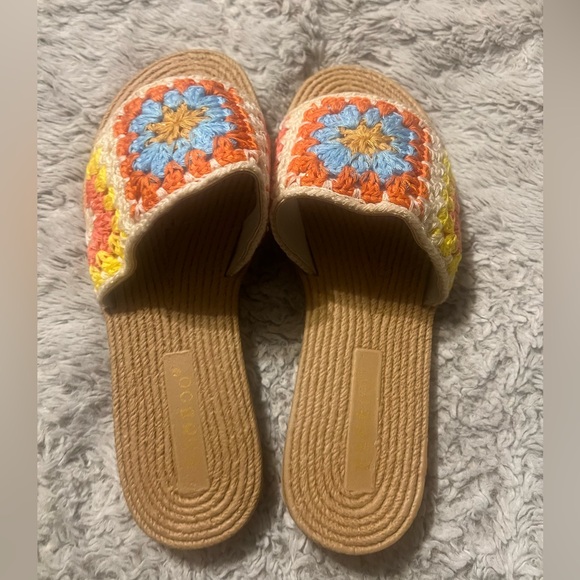 Bamboo Women’s Slides size 7.5 - Picture 2 of 4